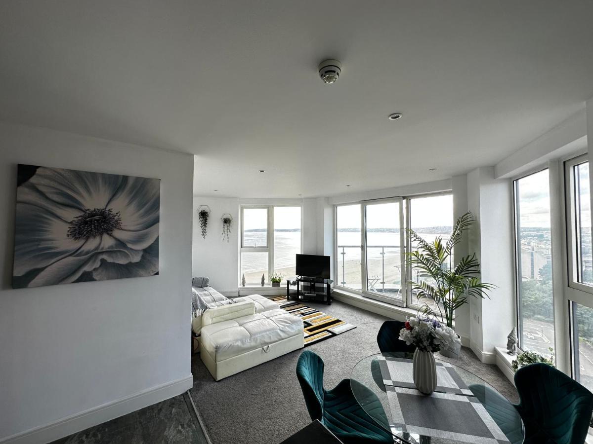 Stunning Ocean & City View Apt スウォンジー エクステリア 写真