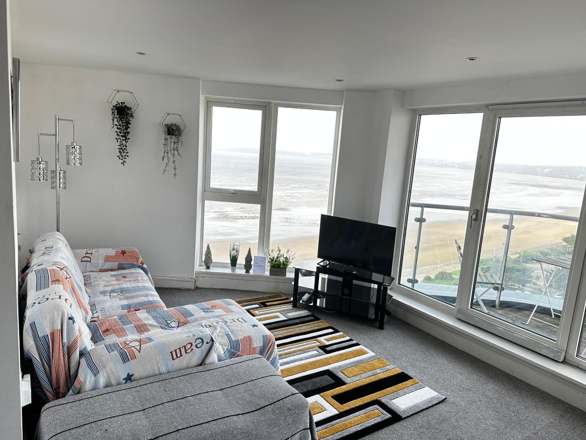 Stunning Ocean & City View Apt スウォンジー エクステリア 写真